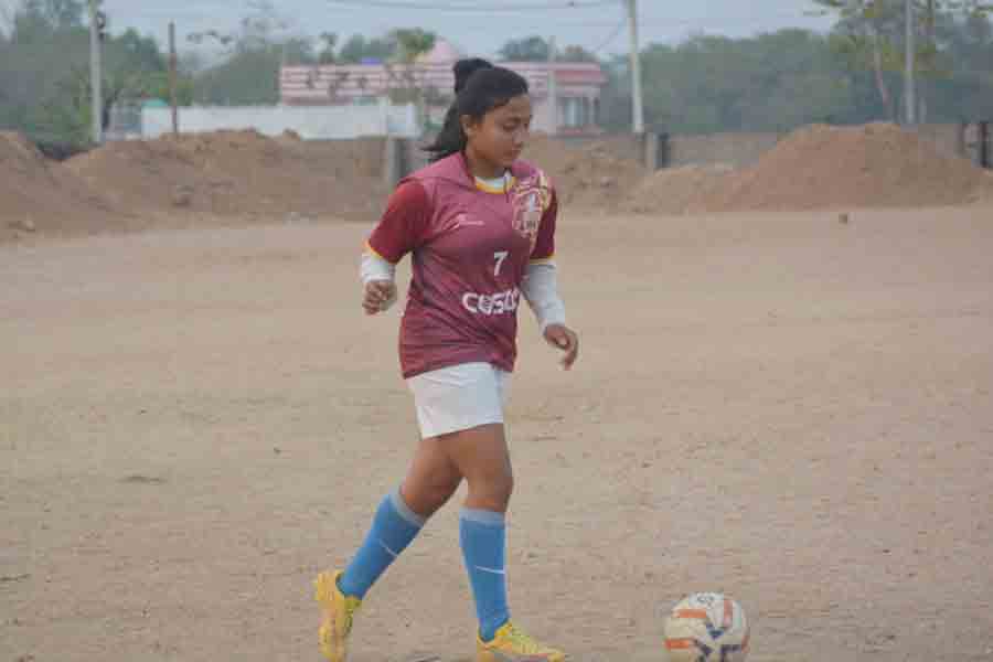 Purulia school student got chance to play football in Bengal team