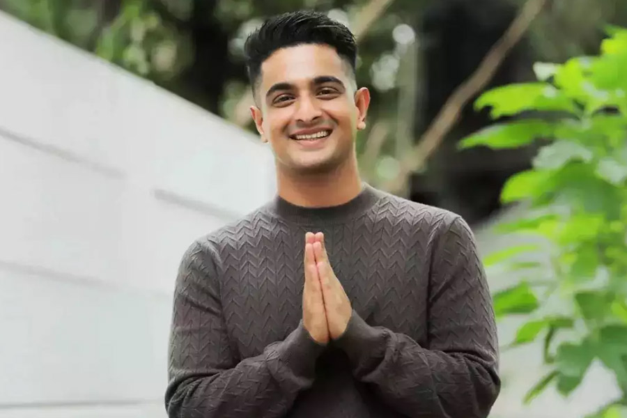 Ranveer Allahbadia restarts podcast after huge controversy