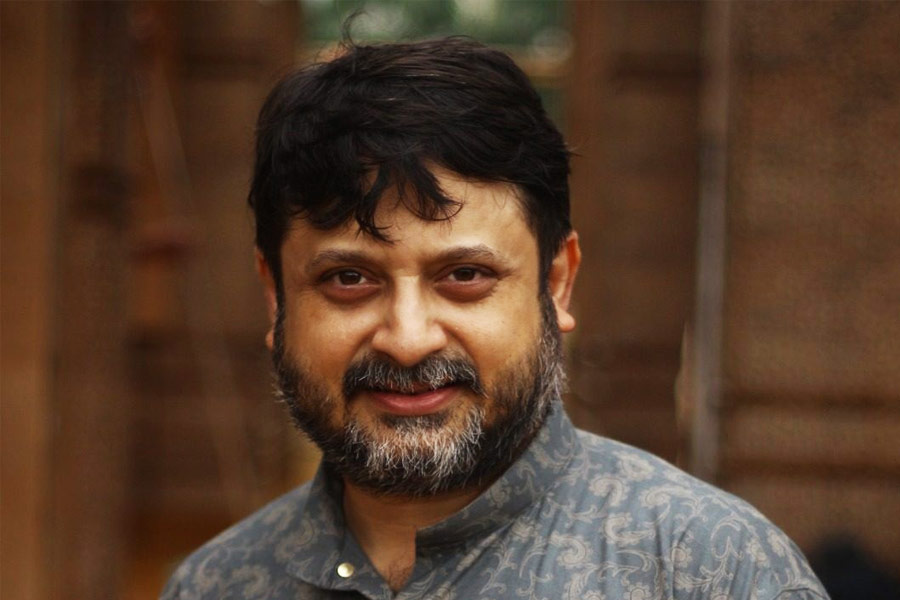 Director Shiboprosad Mukherjee returning to the old directors guild EIMPDA