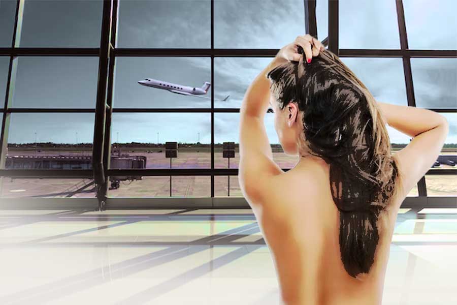 Woman runs naked through Dallas Airport