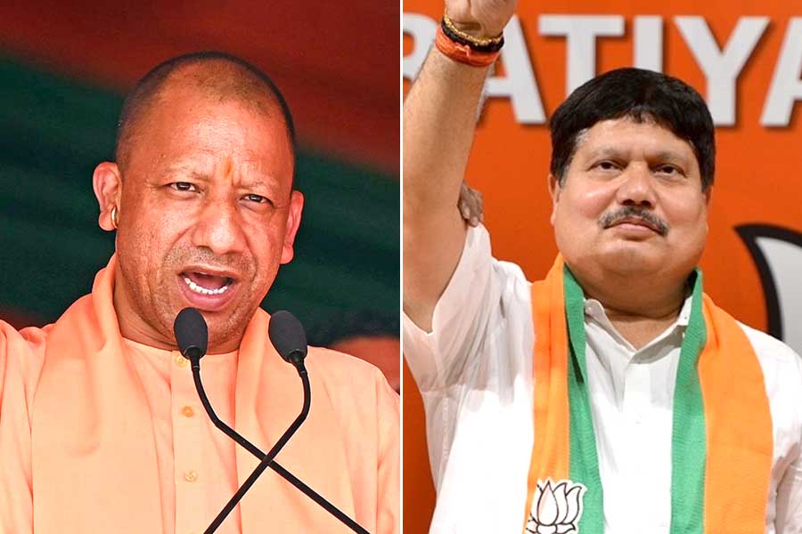 Arjun Singh raises slogan of Yogi Adityanath to fight in Assembly Election in 2026