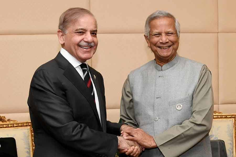 Shahbaz Sharif invites Yunus to Pakistan
