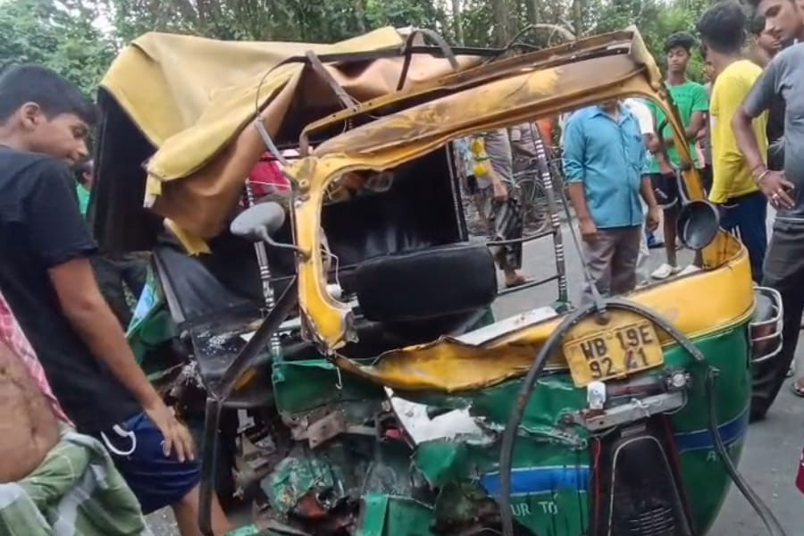 Girl dies in road accident at Baruipur