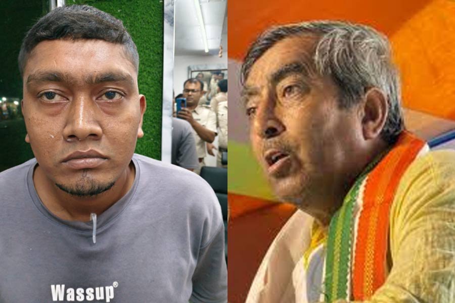 TMC MLA of Amdanga gives big certificate to the party member who got arrested allegedly bombing and accuses local police