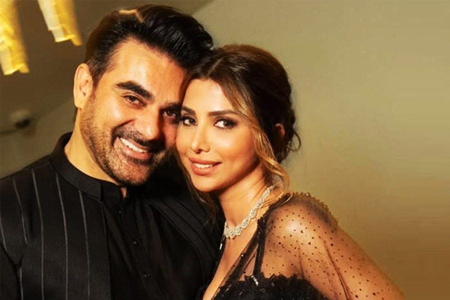 Sshura Khan spotted visiting maternity hospital with Arbaaz Khan