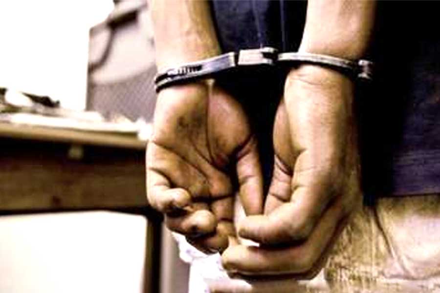 Women haras teacher over threats of physical assault in Keshpur! BDO orders investigation
