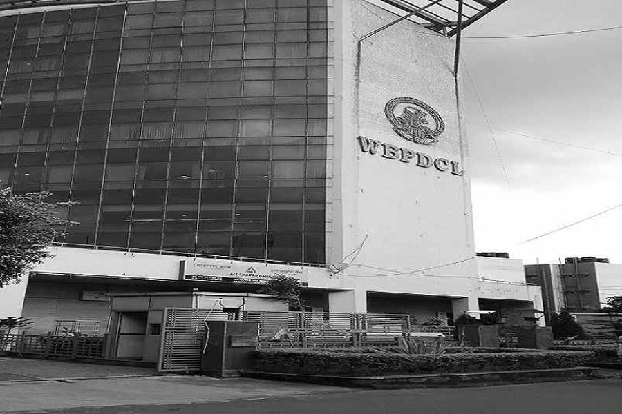 WBPDCL has released a fresh notification inviting applications for various post