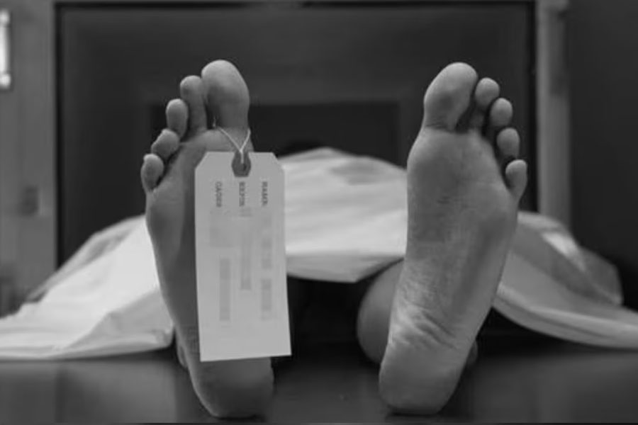Body of a youth found in Salt lake