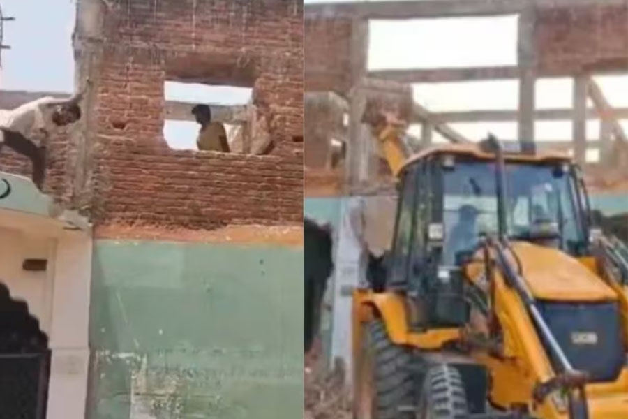 Bulldozer action against illegal Madarsa in Madhya Pradesh
