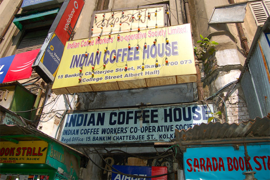 KMC sent notice to stop repair work in Coffee House