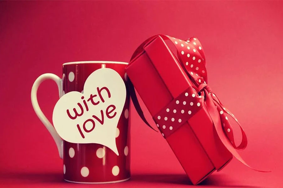 Nadia Man sent 300 gifts to girl friend after break up, arrested