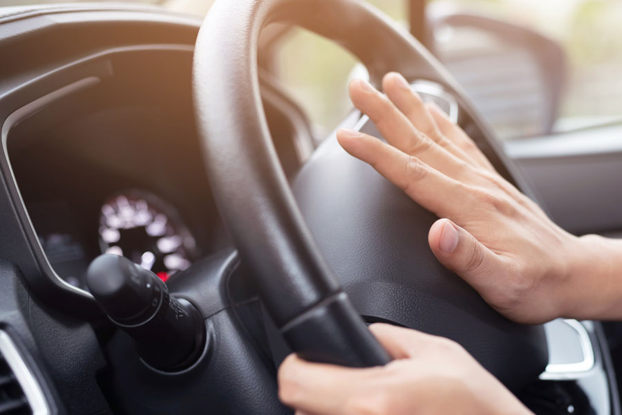 Union Minister Nitin Gadkari plans law to use Indian musical instruments sound as vehicle horns