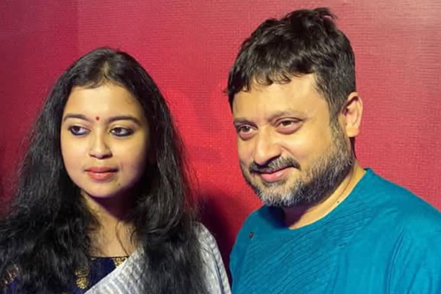 Journalist turned Screenwriter, Zinia Sen, today recorded her Official statement in front of the Judicial Magistrate,