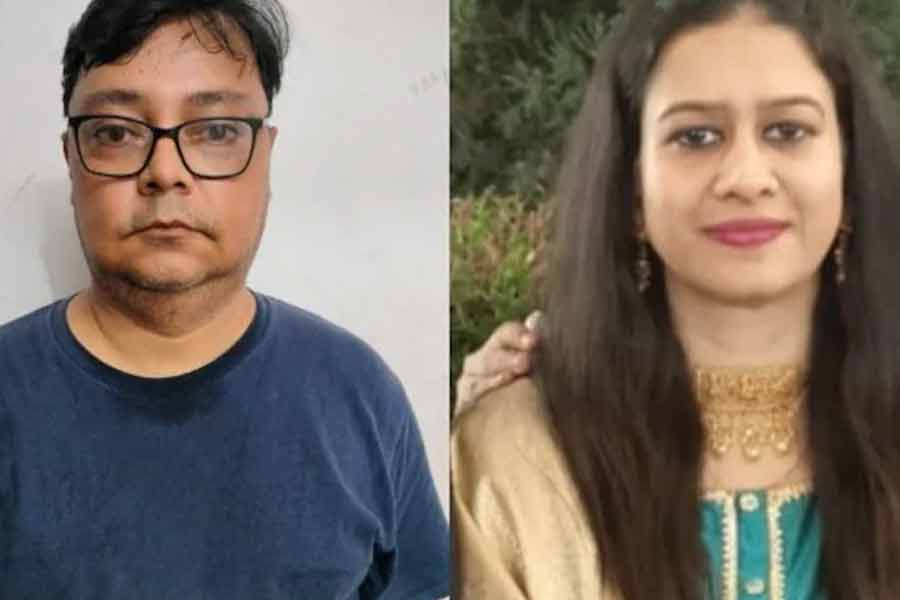 Suspecting Affair, Man Allegedly Smashes Wife's Head With Hammer In Noida