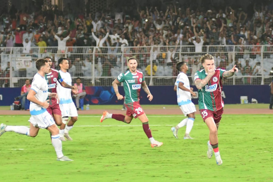 ISL 2024-25: Mohun Bagan Super Giant beats Jamshedpur FC to Reach Final