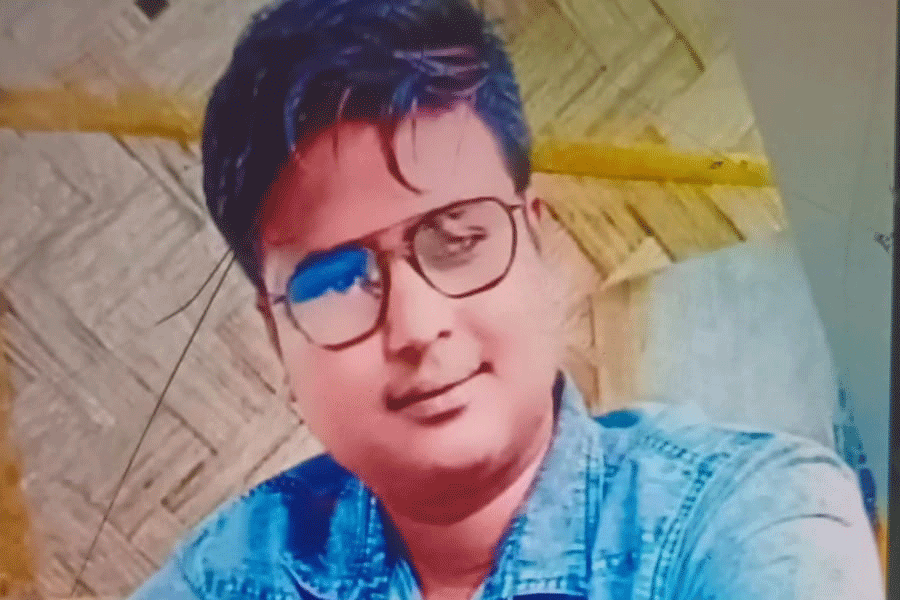 Shoot Out at Belgharia, one TMC worker died