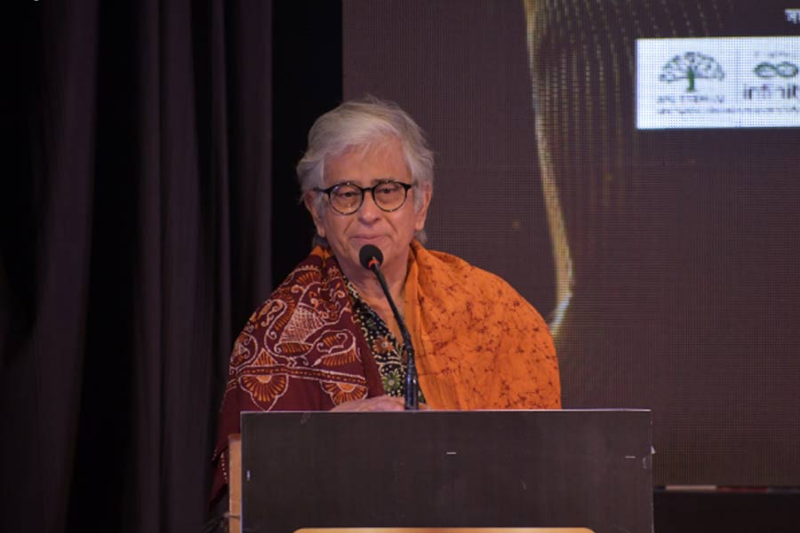 Golper Sera Haat: Writer Swapnomoy Chakraborty thinks positive about future of Bengali story writing