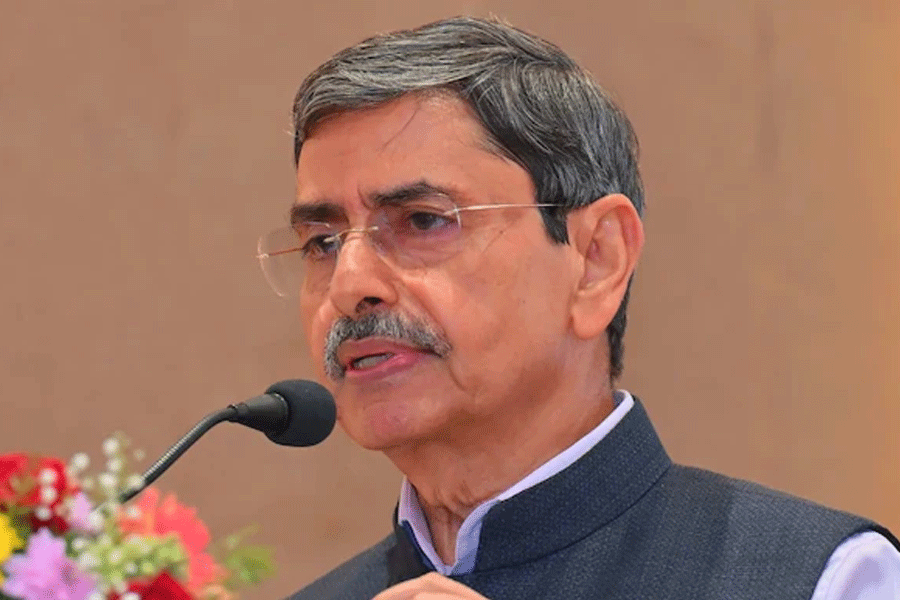 Tamil Nadu Governor R N Rabi asks students to chant Jai Shri Ram
