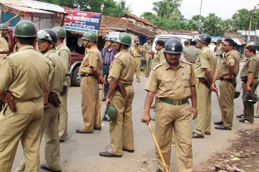 Hindu outfits protest removal of loudspeakers in Kanpur ahead of Ram Navami