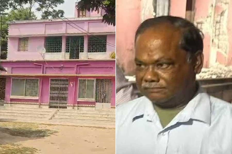 সুপ্রিম কোর্টের রায়ে চাকরি হারিয়ে হাহাকার বাগদায়!
