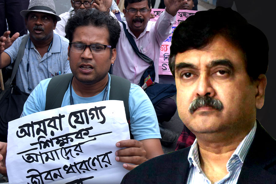 Snubbed SSC teachers met former chief justice Abhijit Ganguly