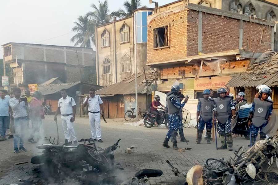 Kolkata Police arrest 9 people on Bhangar case