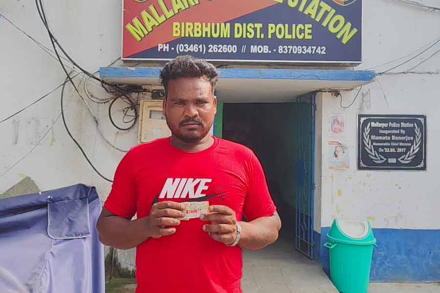 Migrant worker from Birbhum loses sleep after winning crores in lottery