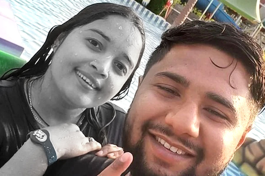 Women dies after fall from roller coaster at Delhi