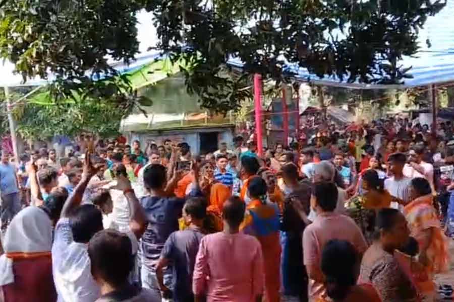 BJP leaders including Rudranil left the area after hearing 'go back' in Hooghly