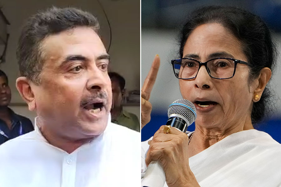 চাকরিহারাদের পাশে মুখ্যমন্ত্রী, কটাক্ষ শুভেন্দুর