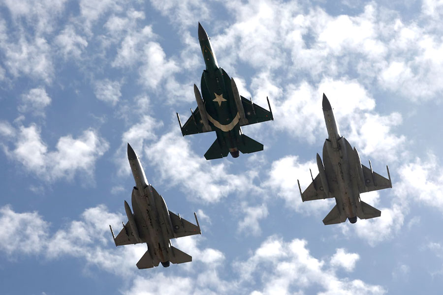 India Pakistan War: Pak targets Indian Air bases, Indian army targeted 8 tactical places