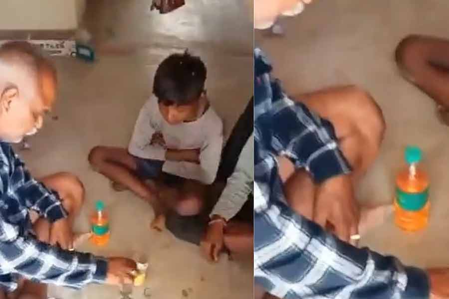 Madhya Pradesh School Teacher allegedly Offering Alcohol To Students