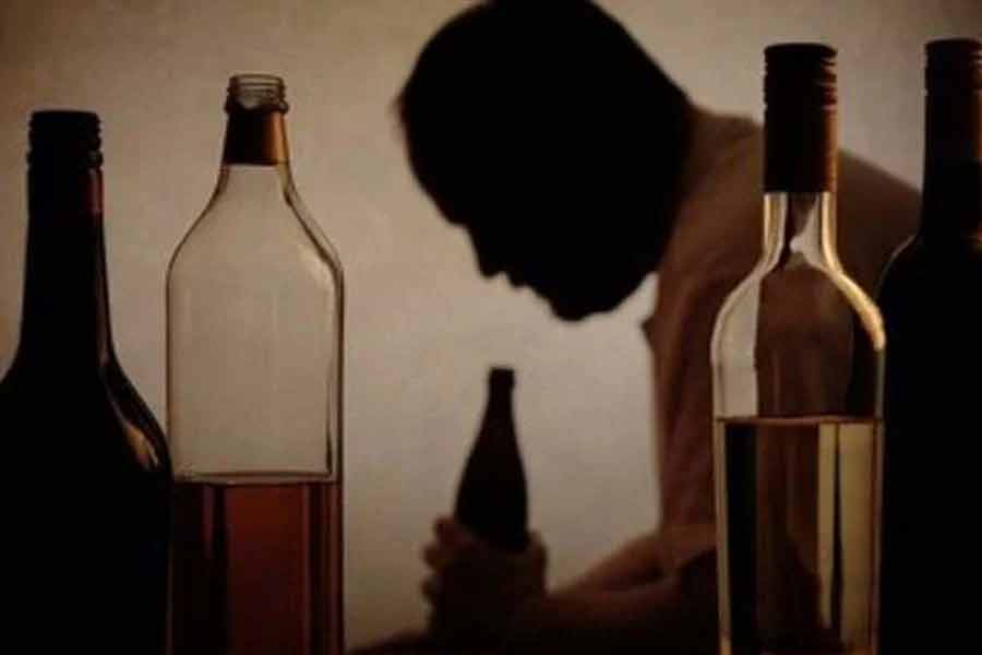 58 hospitalised after consuming adulterated liquor in Telangana