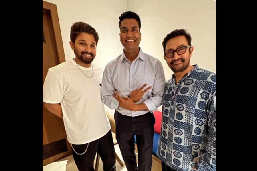 Allu Arjun meets with Aamir Khan