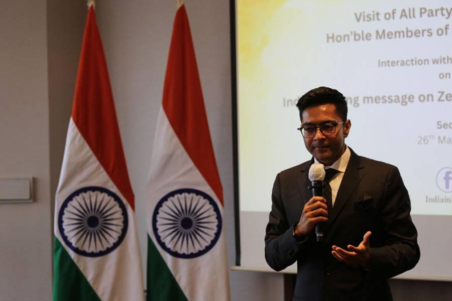 ‘পাকিস্তানকে সমর্থন মানেই জঙ্গিদের মদত’, সিওলে সন্ত্রাসবিরোধী বার্তা অভিষেকের