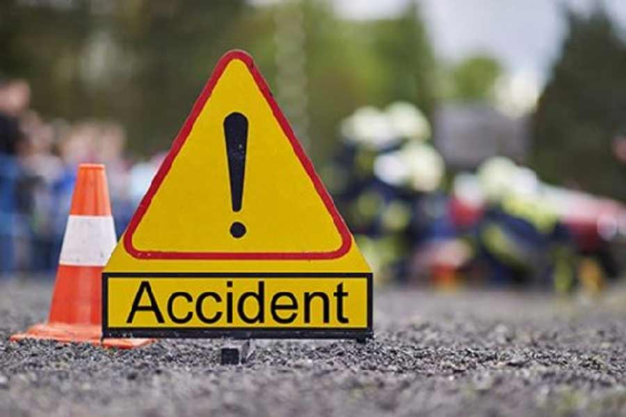 Six people die in road accident in Karimpur, Nadia