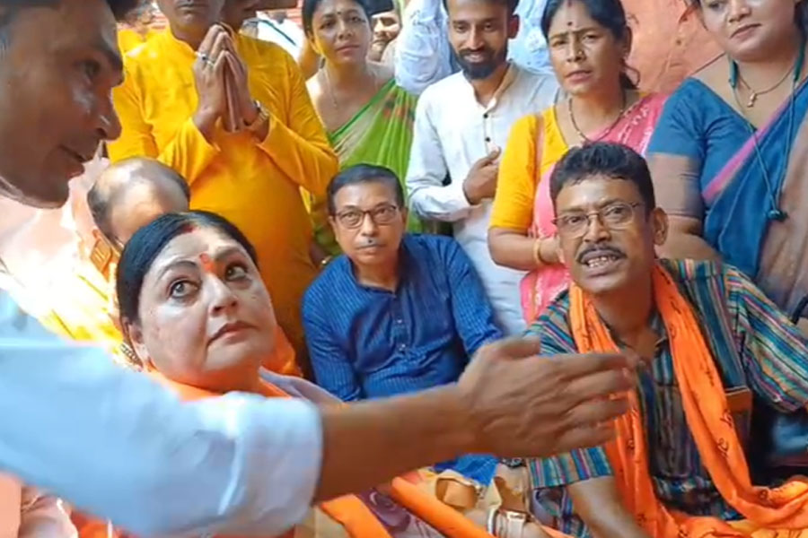 BJP Hooghly organise Bharat Mata pujo on Mothers day