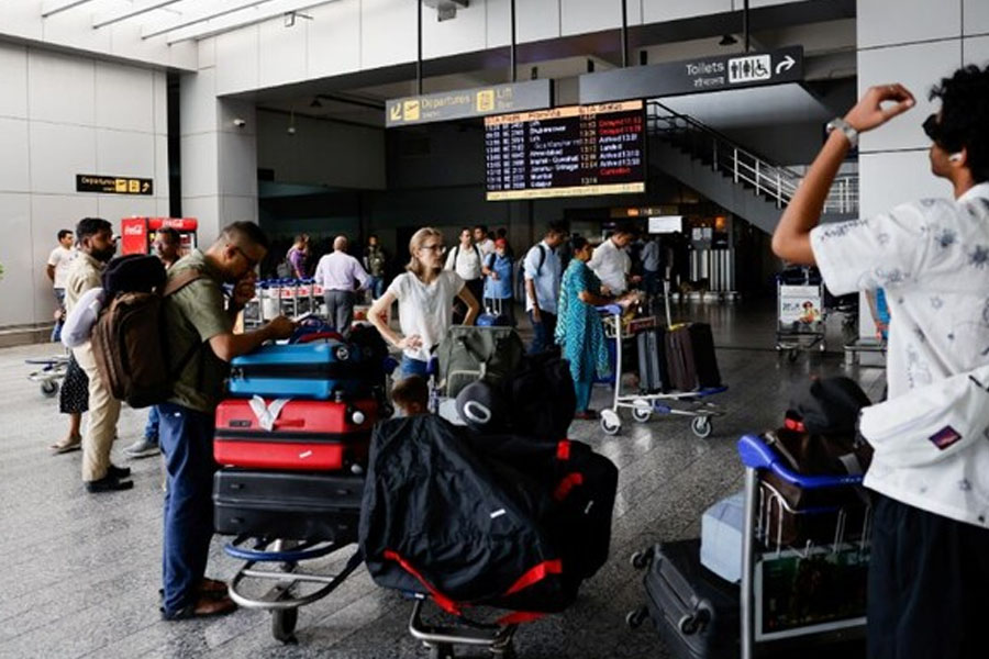 32 airports reopen after ceasefire deal