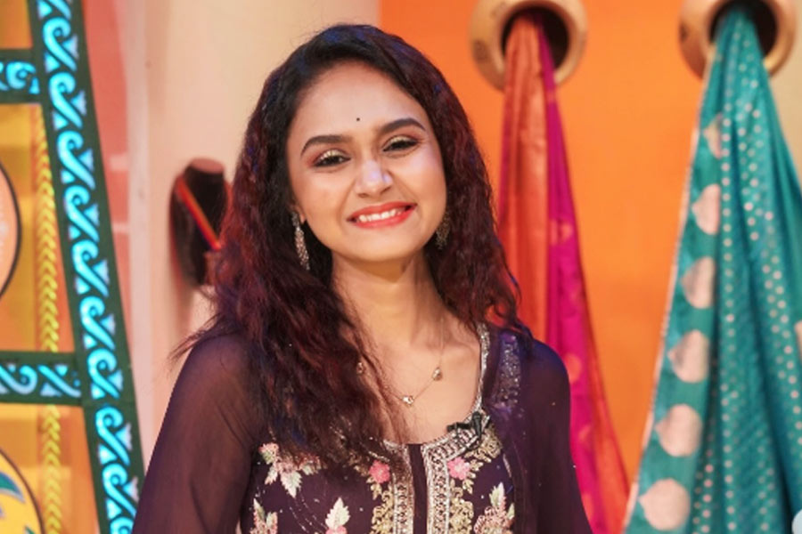 puber moyna actress Aishani De's CBSE result
