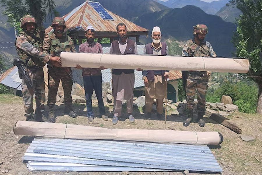 Indian Army helps repair mosque damaged in Pak shelling in J&K village