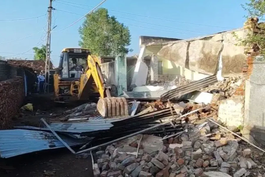 Gujarat police demolished Madrasa in Amreli