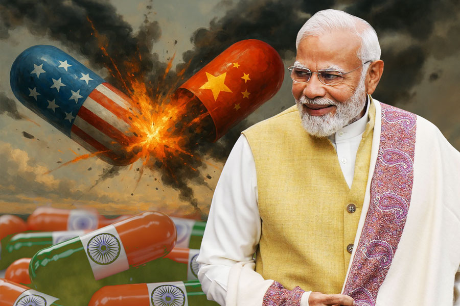 চিন-মার্কিন শুল্কযুদ্ধে ভারতের পোয়াবারো! বিশ্বজুড়ে ব্যবসা বাড়াচ্ছে ভারতীয় ফার্মা সংস্থাগুলি