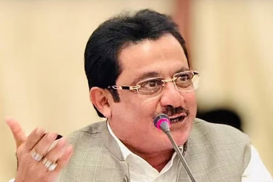 Karnataka minister offers to join in a war on Pakistan