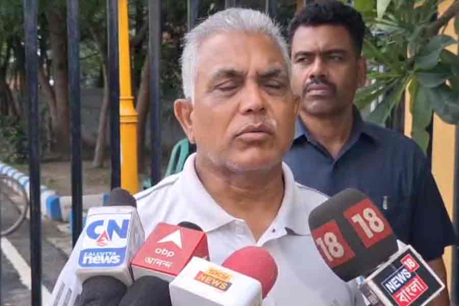 মোদির উত্তরবঙ্গ সফরে ডাক পেলেন না দিলীপ, ‘দূরত্ব’ নিয়ে কী বলছেন প্রাক্তন সাংসদ?