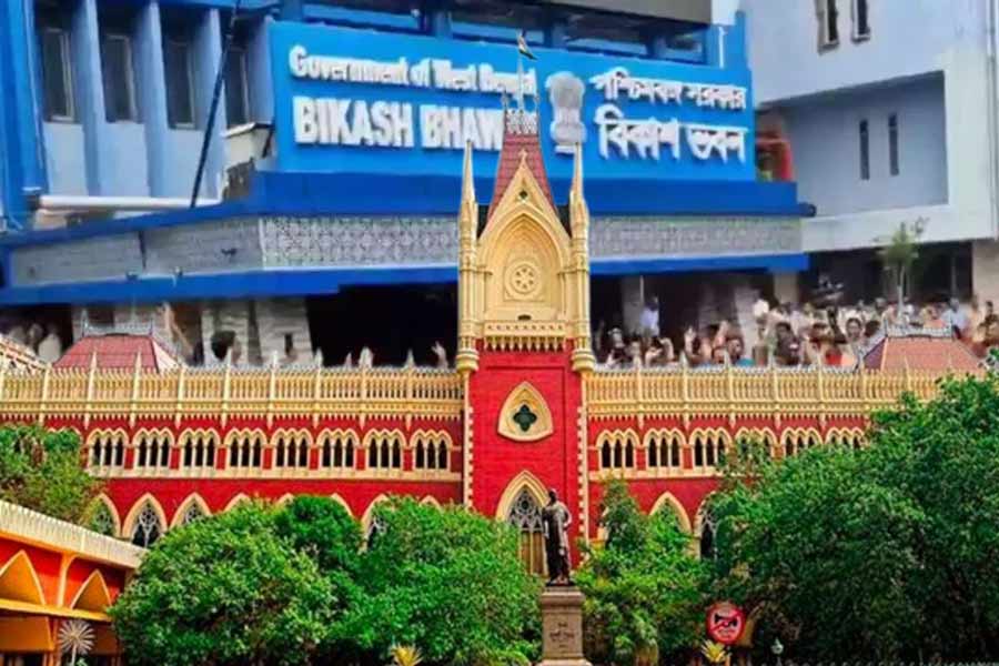 Calcutta HC rejects urgent plea amid SSC Teachers Protest at Bikash Bhaban