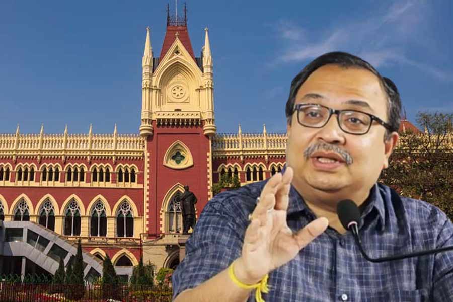 Kunal Ghosh slams CPM BJP Congress on defamation case