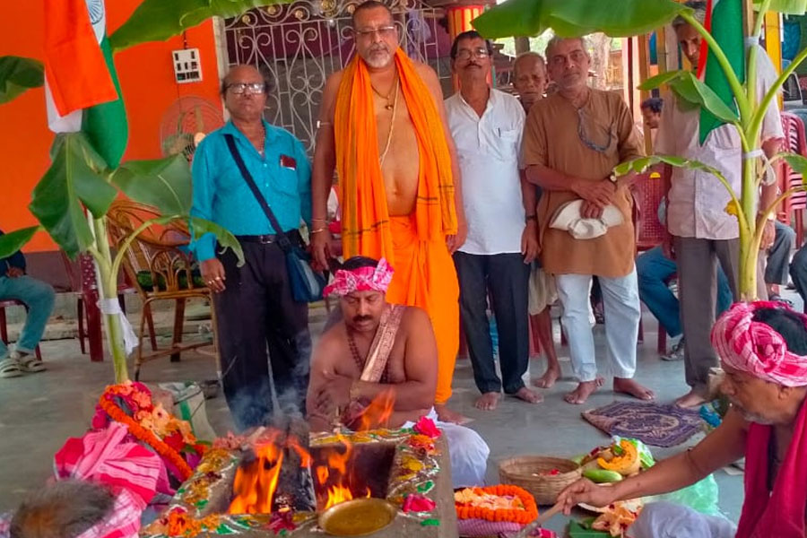 Operation Sindoor: BJP offered puja at howrah to praises India Army