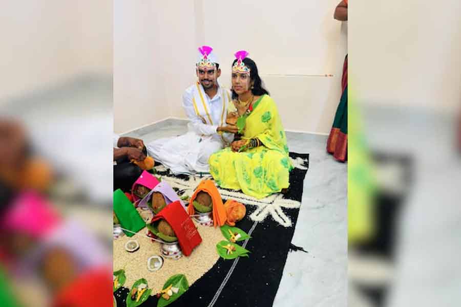 Groom died of Heart Attack just after tying Mangalsutra to bride In Karnataka