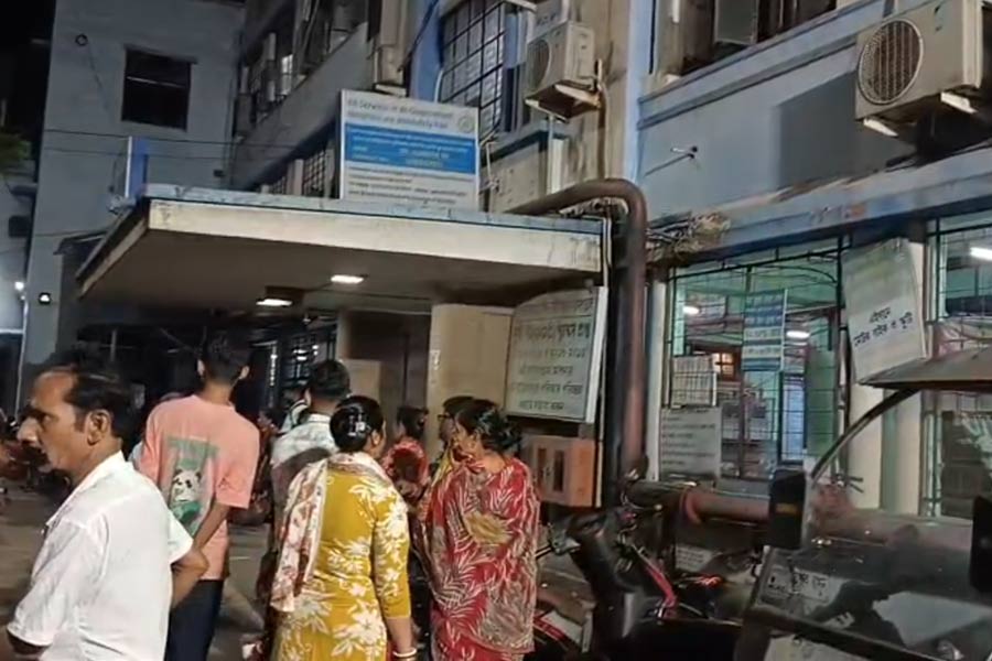 More than sixty persons in Khardah and Panihati admitted in hospital for diarrhoea treatment