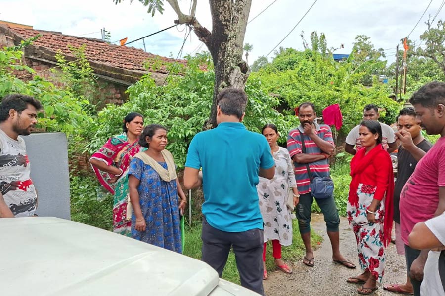 ‘মাটিতে পুঁতে দিয়েছি’, বিশেষ চাহিদাসম্পন্ন কিশোরীকে তুলে নিয়ে গিয়ে বলল যুবক!